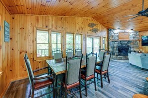 تناول الطعام