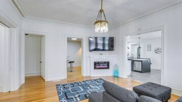 电视、壁炉、电子游戏