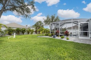 Property grounds - 3BR Home with Pool and Parking, Solar Power (Venice)