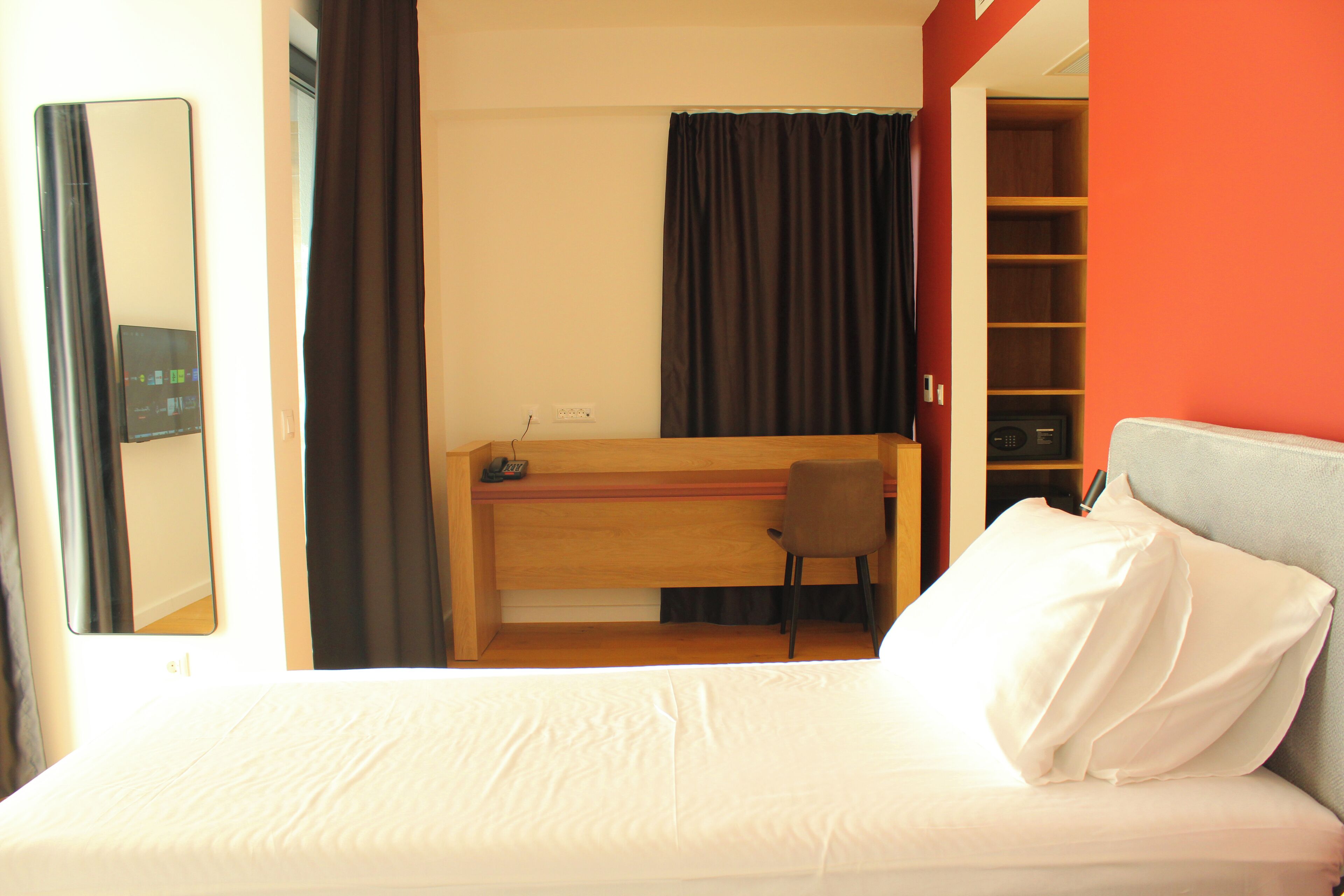 Deluxe Double Room, Mobility Accessible