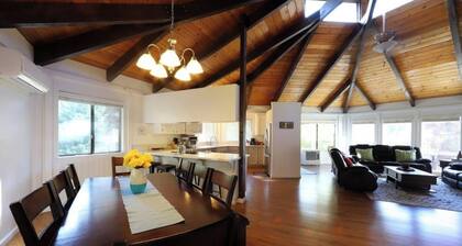 Outdoor Deck âą Disc/Pool Table âą Fireplace âą Grill