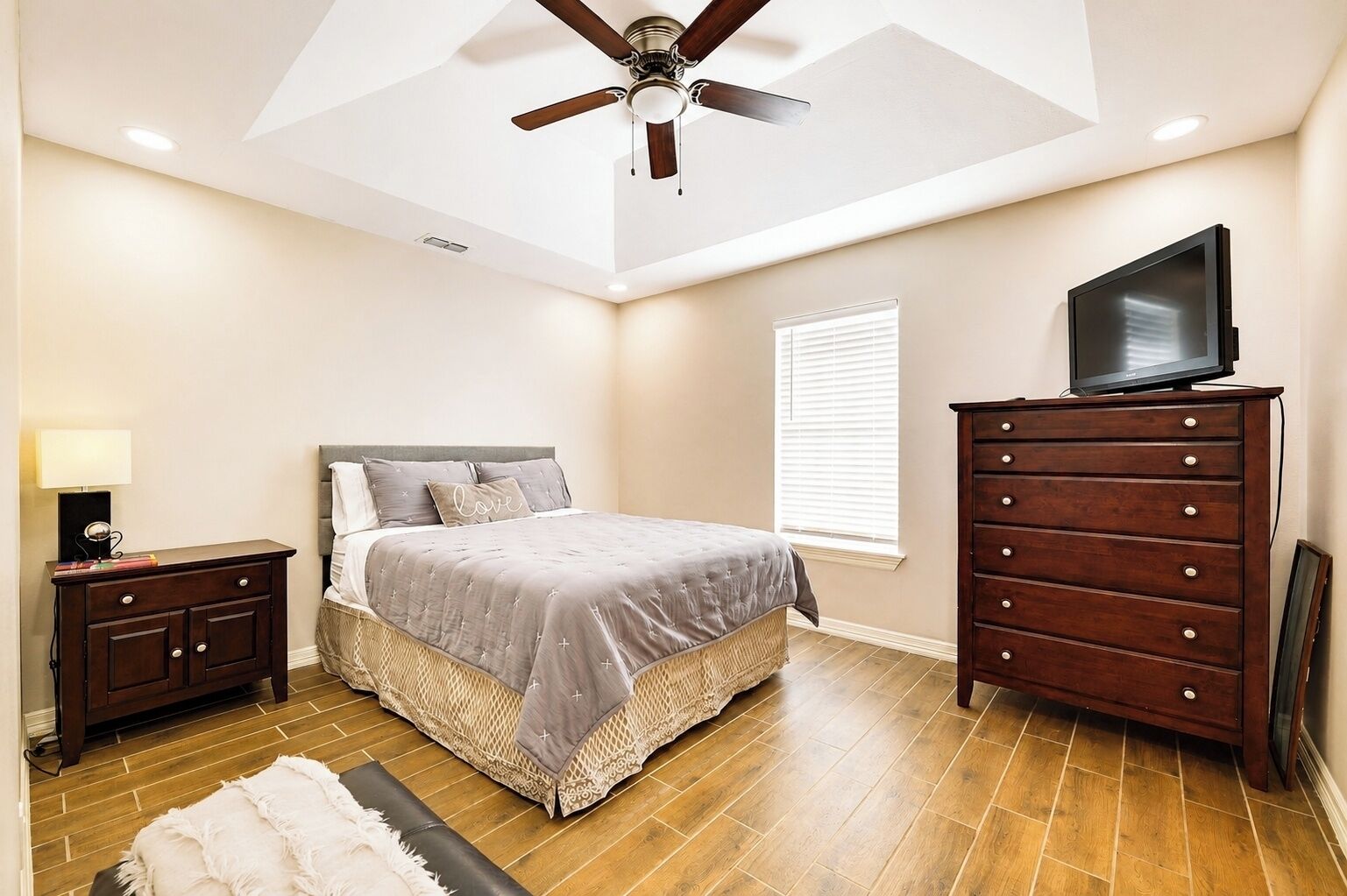 3 bedrooms, iron/ironing board, WiFi