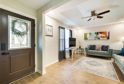 Spacious Backyard: San Juan Home Near Border!