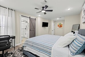 Iron/ironing board, travel cot, WiFi, bed sheets - Private Fenced Yard • Fireplace • Free Parking (Atlanta)