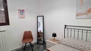 1 bedroom, iron/ironing board, bed sheets - DONNA RUDIAE WILL HOST YOU IN THE HEART OF SALENTO, IN THE CENTER OF DELICIOUS LECCE. (Lecce)