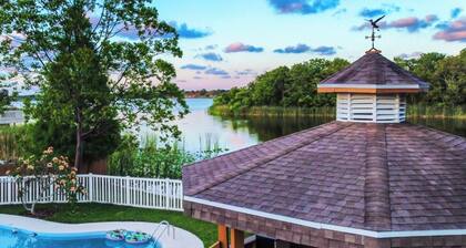 Waterfront Heated Pool, Sleeps 20 - 4plex