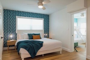 Bügeleisen/Bügelbrett, Reisekinderbett, WLAN, Bettwäsche