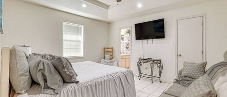 Strykejern/-brett, wi-fi og sengetøy