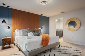 3 bedrooms, iron/ironing board, travel cot, WiFi - 5 Themed Rooms+GameRoom&Pool+Windsor Island Resort (Davenport)