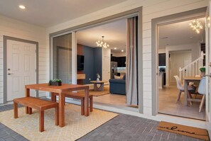 Interior - 5 Themed Rooms+GameRoom&Pool+Windsor Island Resort (Davenport)