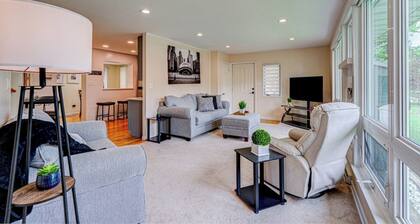 Cozy Home | King Bed | 10P | Metra |Chicago Suburb