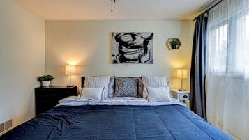 3 chambres, fer et planche à repasser, lit parapluie, Wi-Fi