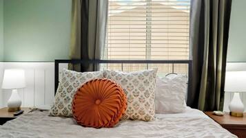 Iron/ironing board, travel crib, WiFi, bed sheets