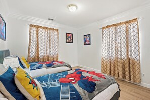 7 bedrooms, internet