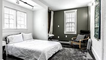 Desk, iron/ironing board, travel crib, WiFi