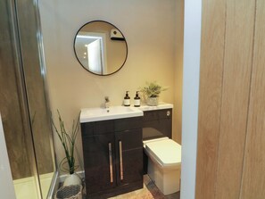 Shower - The Cabin (Rossendale)
