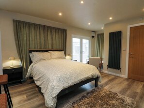 1 bedroom, individually decorated, individually furnished, free WiFi - The Cabin (Rossendale)