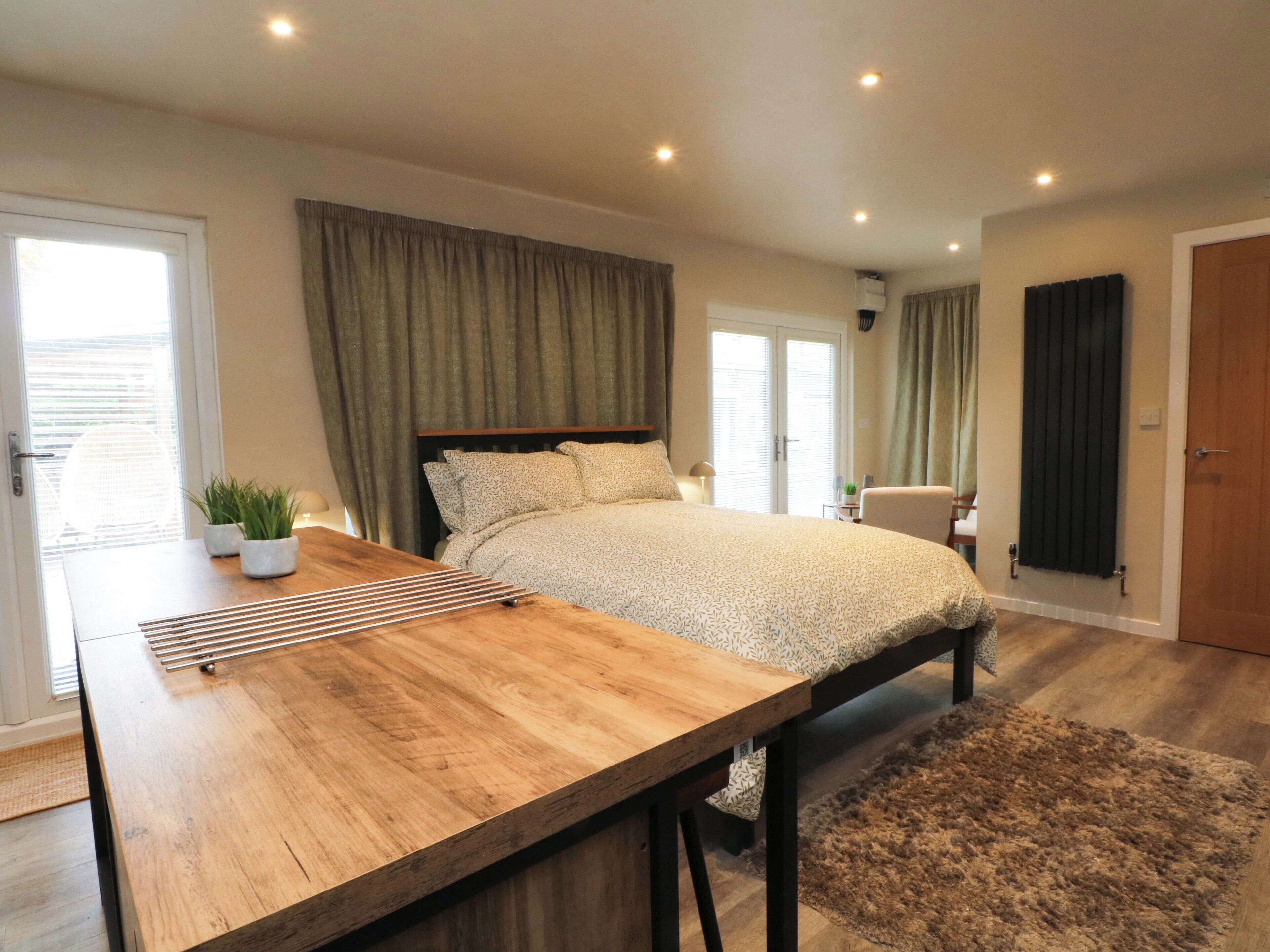 1 bedroom, individually decorated, individually furnished, free WiFi