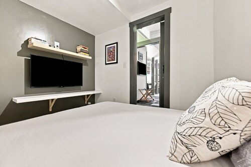 The Steele Mill Loft | Modern 2BR Retreat