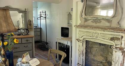 Vintage French Farmhouse charm in the countryside