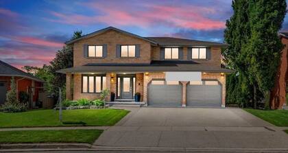 Luxurious 2 bedroom Heated floor 2 bathroom near to Chicopee Hill & Airport