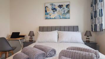 2 bedrooms, individually decorated, individually furnished, free WiFi