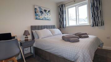 2 bedrooms, individually decorated, individually furnished, free WiFi