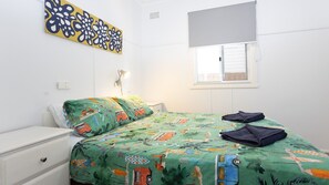 2 bedrooms, WiFi, bed sheets - Surf'S UP Unit 2 - Bells (South West Rocks)