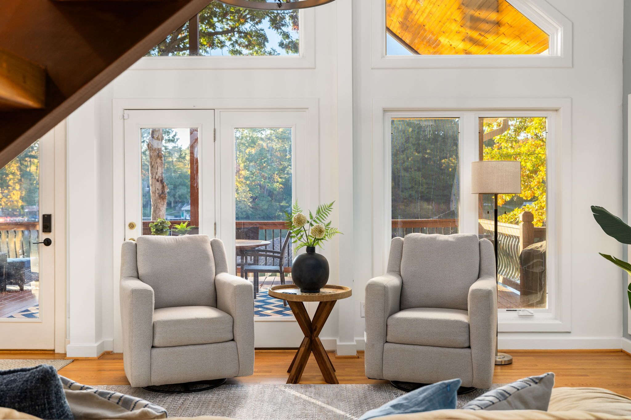 Smart TV, fireplace, foosball, table tennis