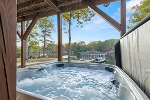 Bain à remous extérieur