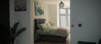 Brand new 1 bedroom stylish and modern apartment