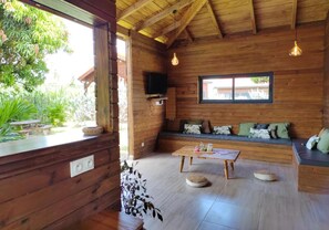 Living area - CHARMING CREOLE BUNGALOWS AND HUTS WITH JACUZZI - (SAPELLI) (Saint-Louis)