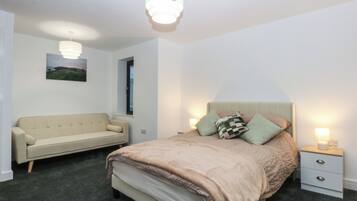 2 bedrooms, individually decorated, individually furnished, free WiFi