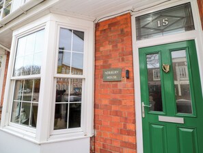 Exterior detail - Norbury House (Lincoln)