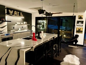 Mikrobølgeovn, ovn, kogeplade, opvaskemaskine