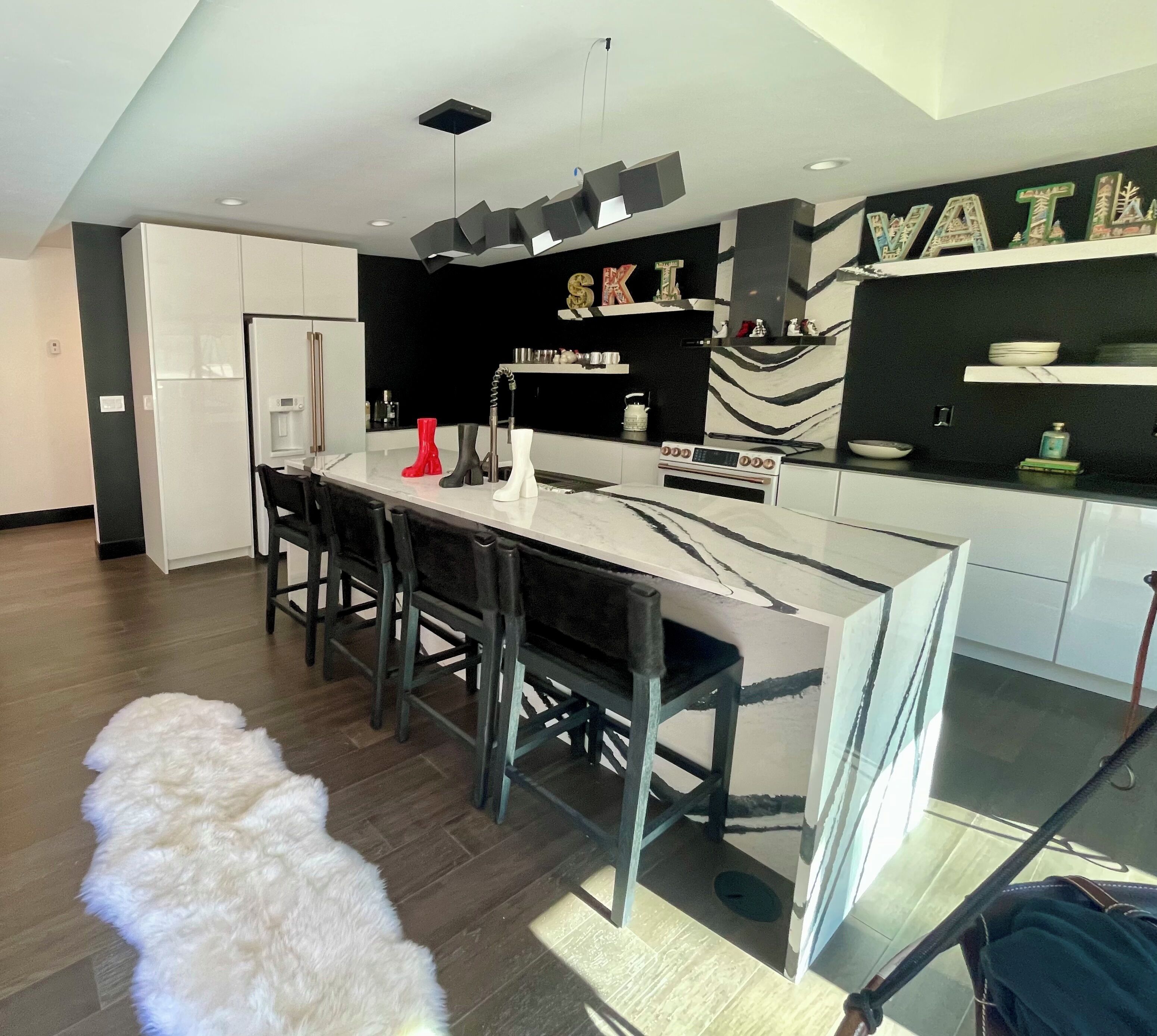 Mikrobølgeovn, ovn, kogeplade, opvaskemaskine