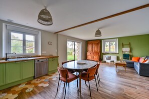 Interior - La Maison Vert-Émeraude - Proche sentier randonnée (Férel)