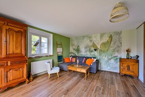 Living area - La Maison Vert-Émeraude - Proche sentier randonnée (Férel)