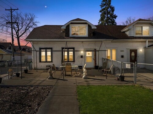 Fairytale House with a Huge Yard