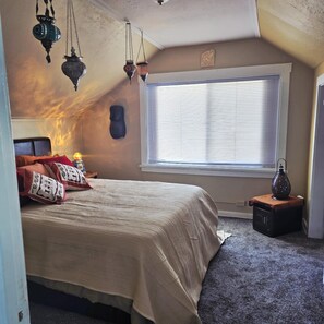 2 makuuhuonetta, silitysrauta/-lauta, Wi-Fi, vuodevaatteet