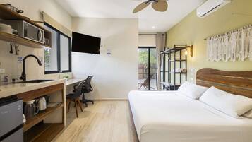 1 bedroom, iron/ironing board, WiFi, bed sheets