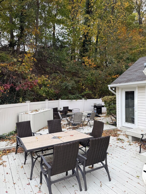 تناول الطعام بالخارج