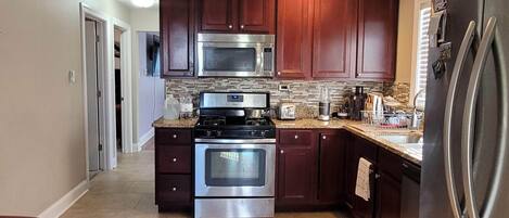 Micro-ondas, fogão, cooktop, lava-louças