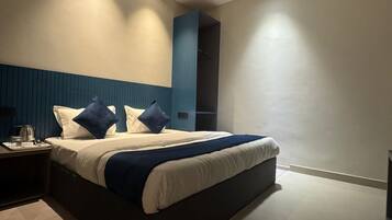 Deluxe Double Room | Free WiFi