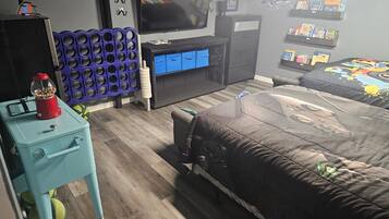 4 bedrooms, WiFi, bed sheets