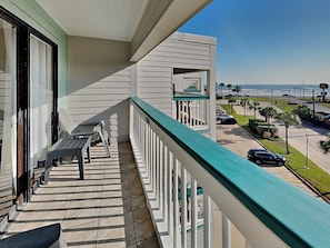 Condo (1 Bedroom) | Front of property