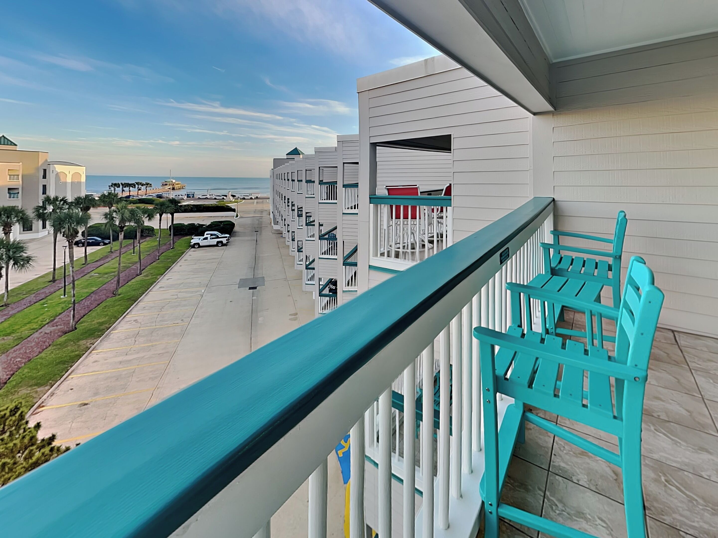 Condo (1 Bedroom) | Front of property