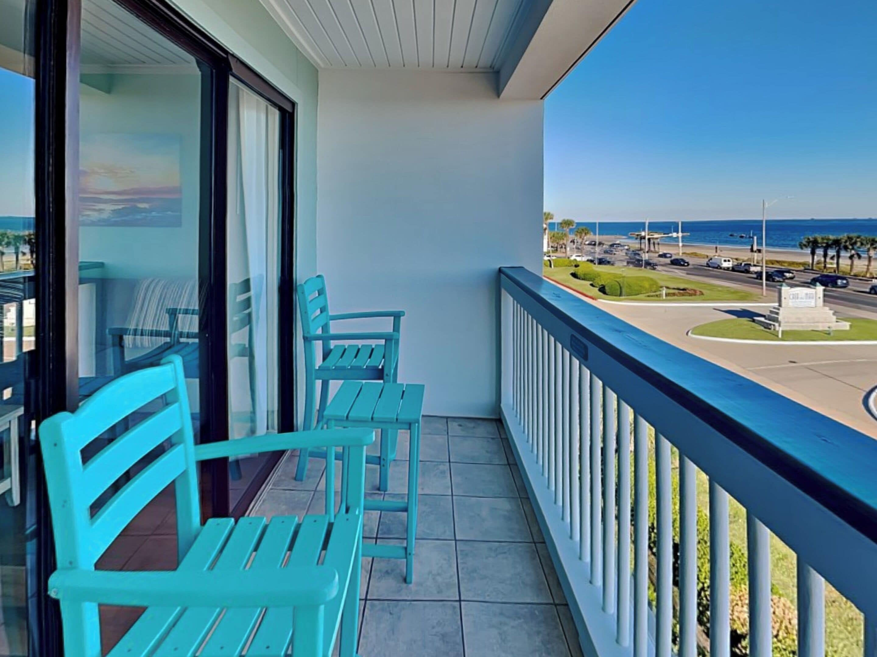 Condo (1 Bedroom) | Front of property