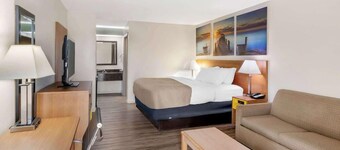 Quality Inn & Suites Decatur - Priceville I-65