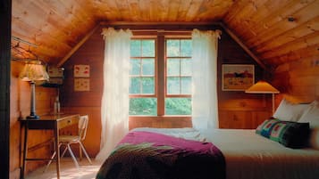 2 habitaciones, escritorio, tabla de planchar con plancha y wifi gratis